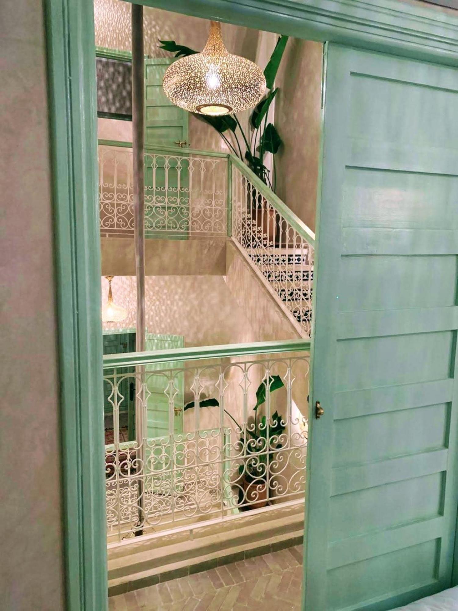 Riad With 3 Swimming Pools Marrakesh Exterior photo